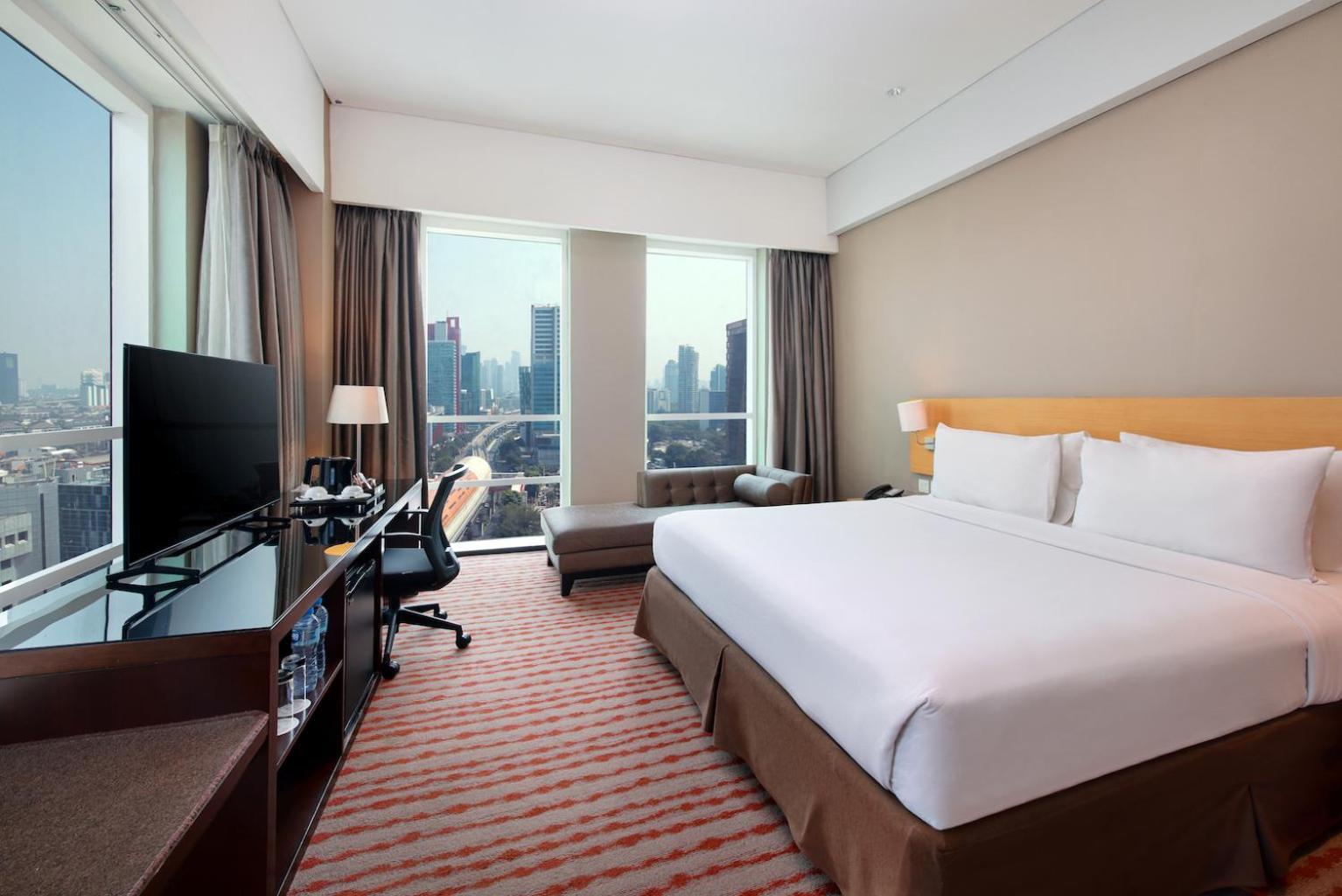 Js Luwansa Hotel & Convention Center Джакарта Екстериор снимка